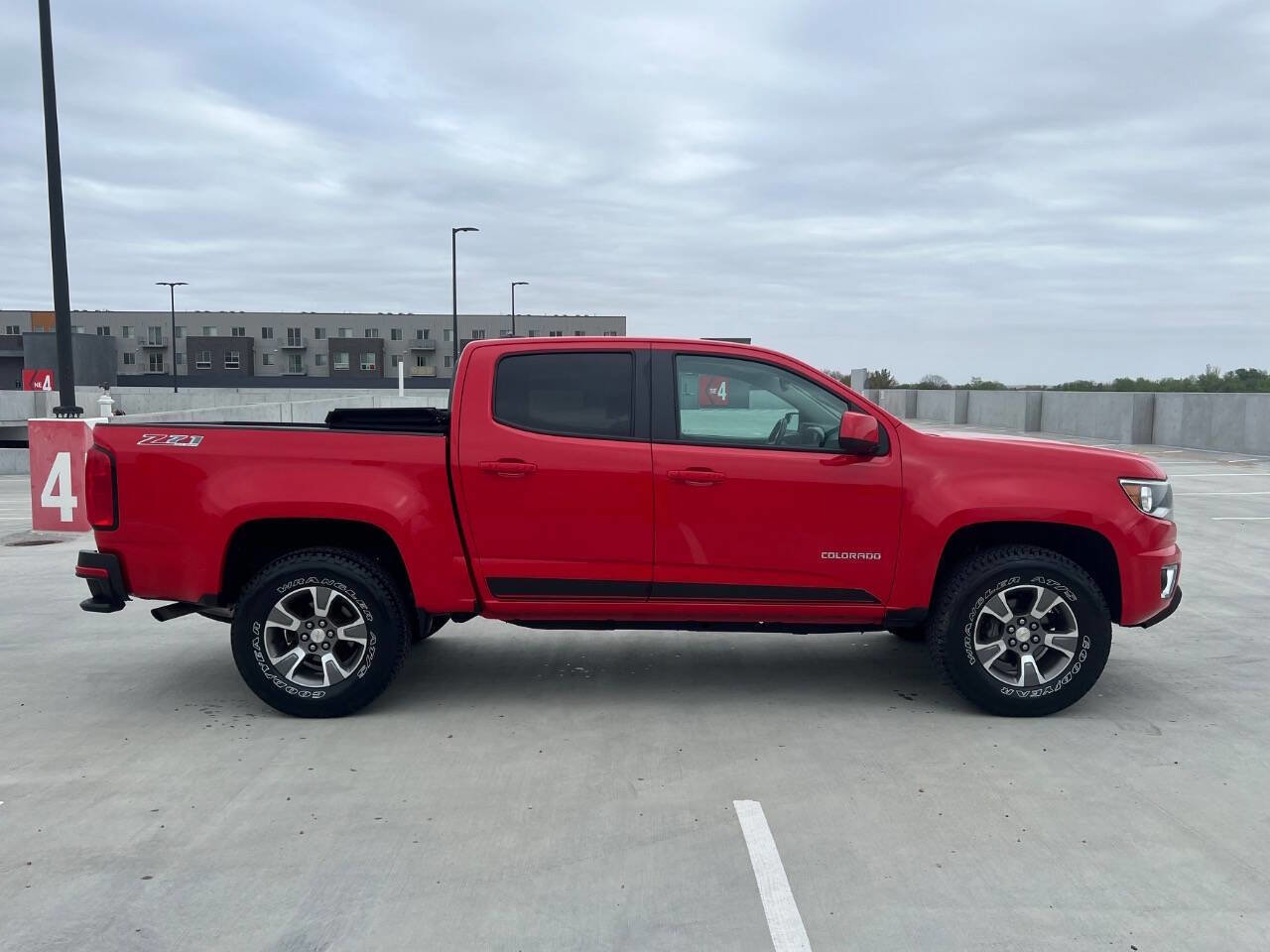 Used 2018 Chevrolet Colorado Z71 AWD/4WD image 5