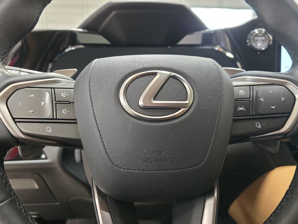 Used 2024 Lexus NX 350h AWD image 12