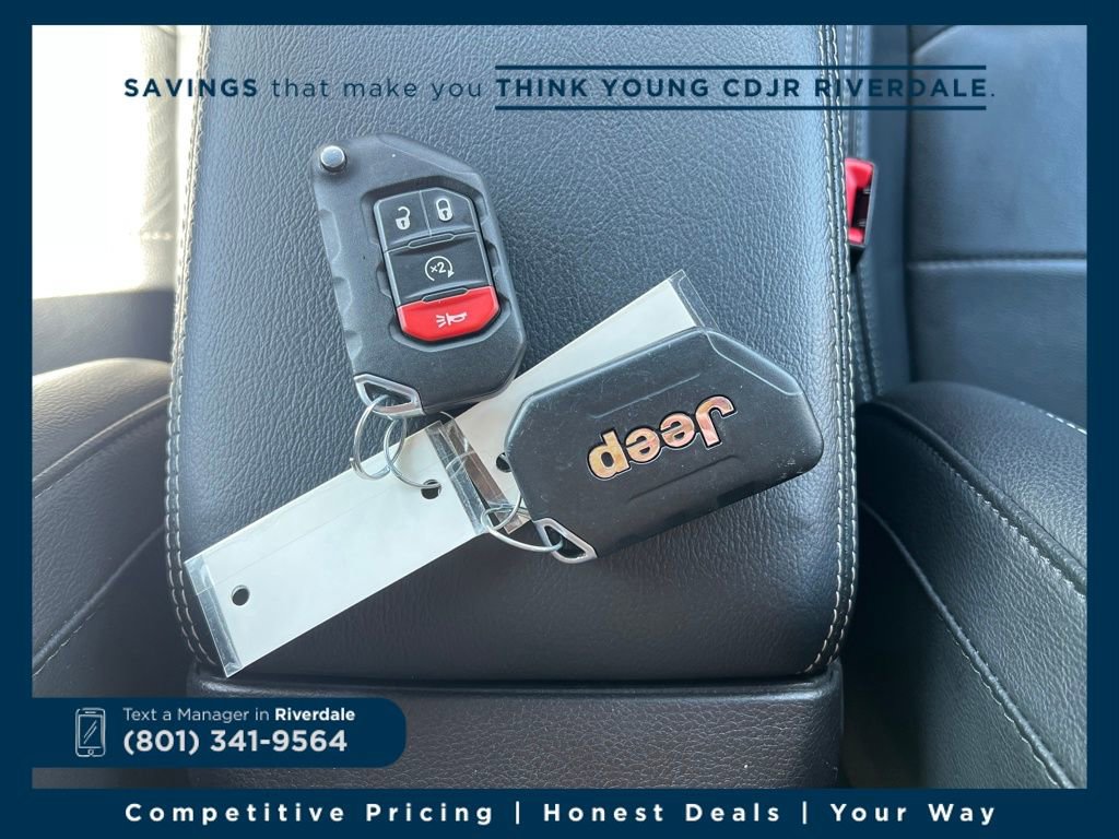 Used 2019 Jeep Wrangler Unlimited Sahara image 28