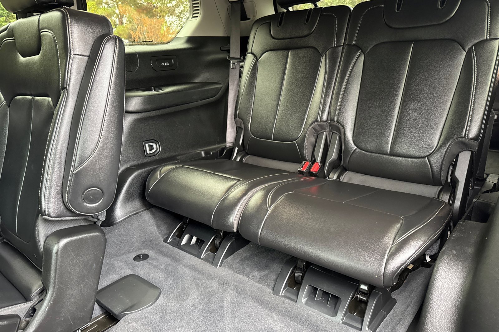 Used 2023 Jeep Grand Cherokee L Limited w/ Rear Seat Video Group I image 14