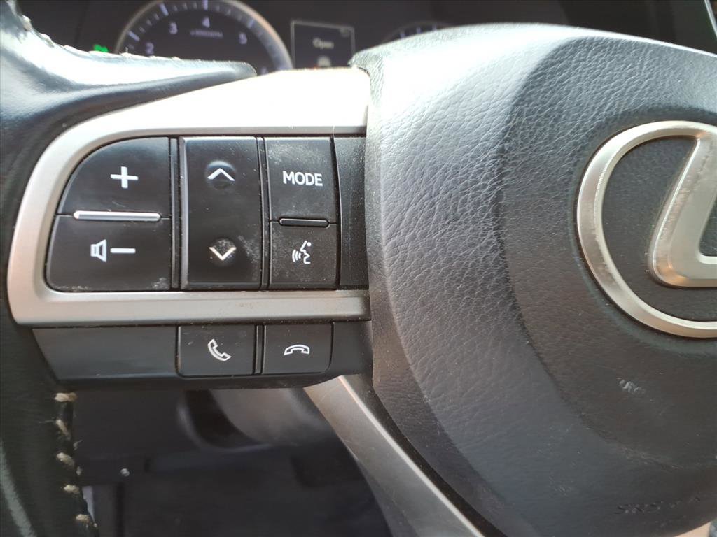 Used 2016 Lexus ES 350 w/ Luxury Package w/Wood Trim image 19