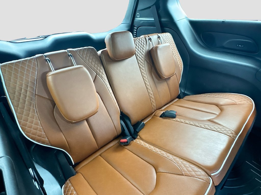 Used 2024 Chrysler Pacifica Pinnacle FWD image 31