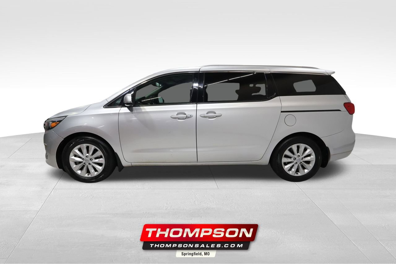Used 2017 Kia Sedona EX image 1