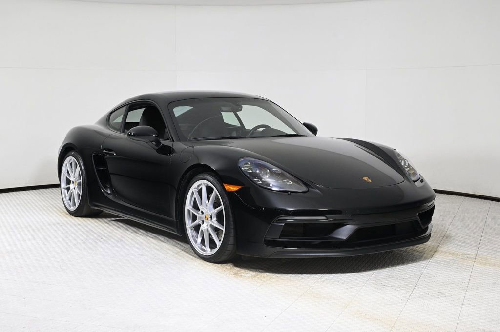 Certified 2025 Porsche 718 Cayman GTS image 9