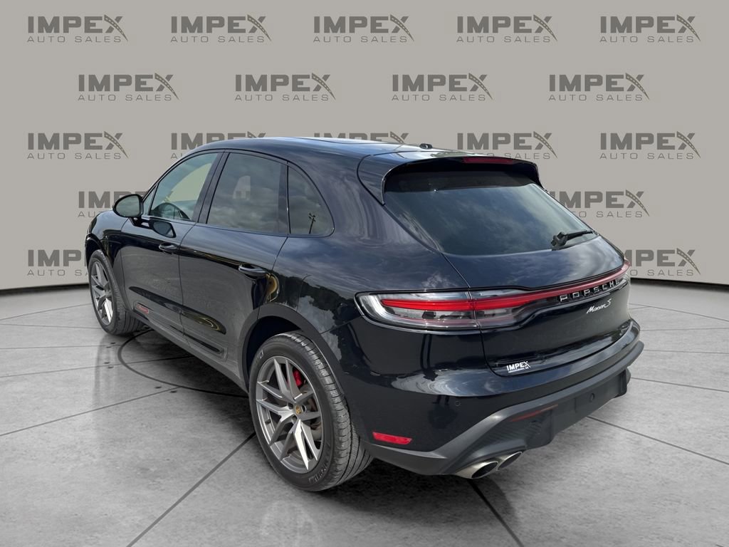 Used 2023 Porsche Macan S AWD/4WD image 3