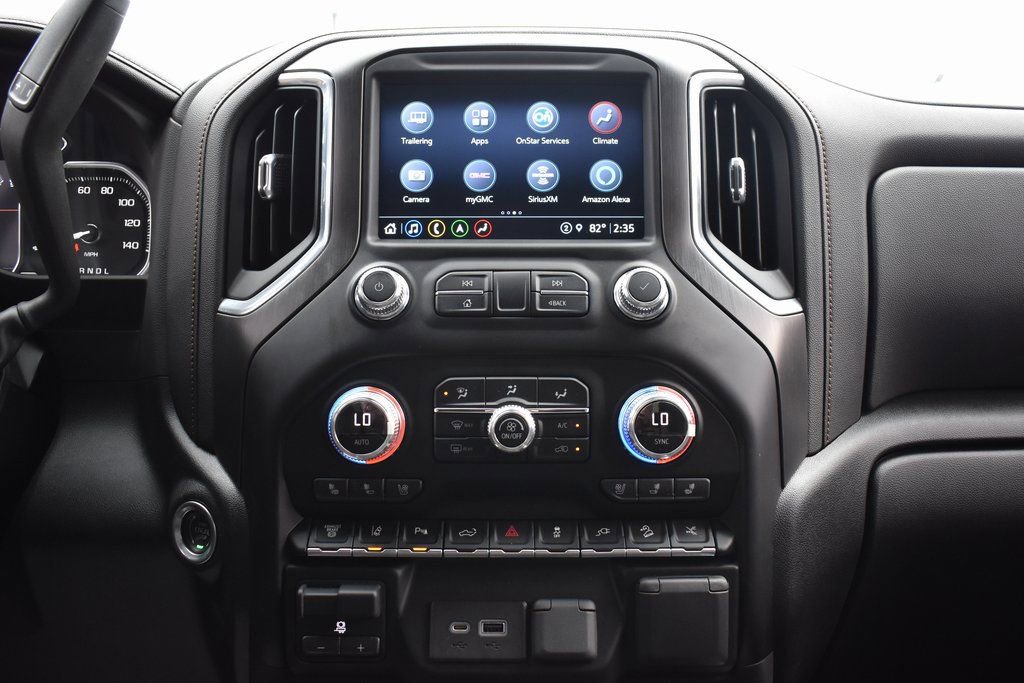 Used 2022 GMC Sierra 2500 AT4 w/ AT4 Premium Plus Package image 17