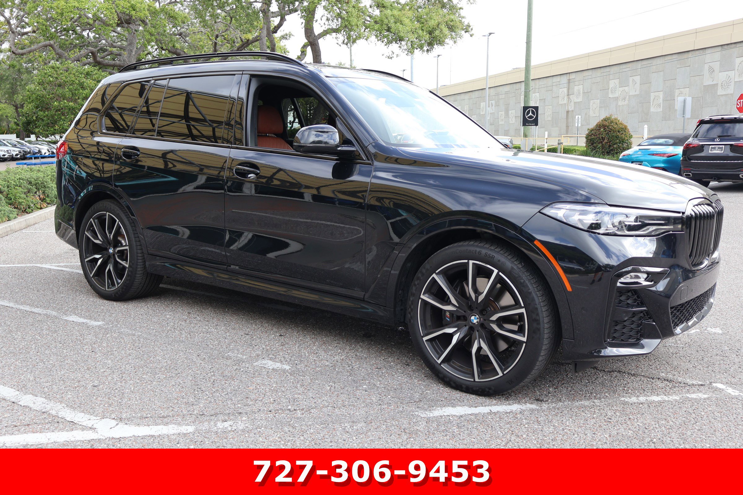 Used 2022 BMW X7 xDrive40i w/ M Sport Package AWD/4WD image 12