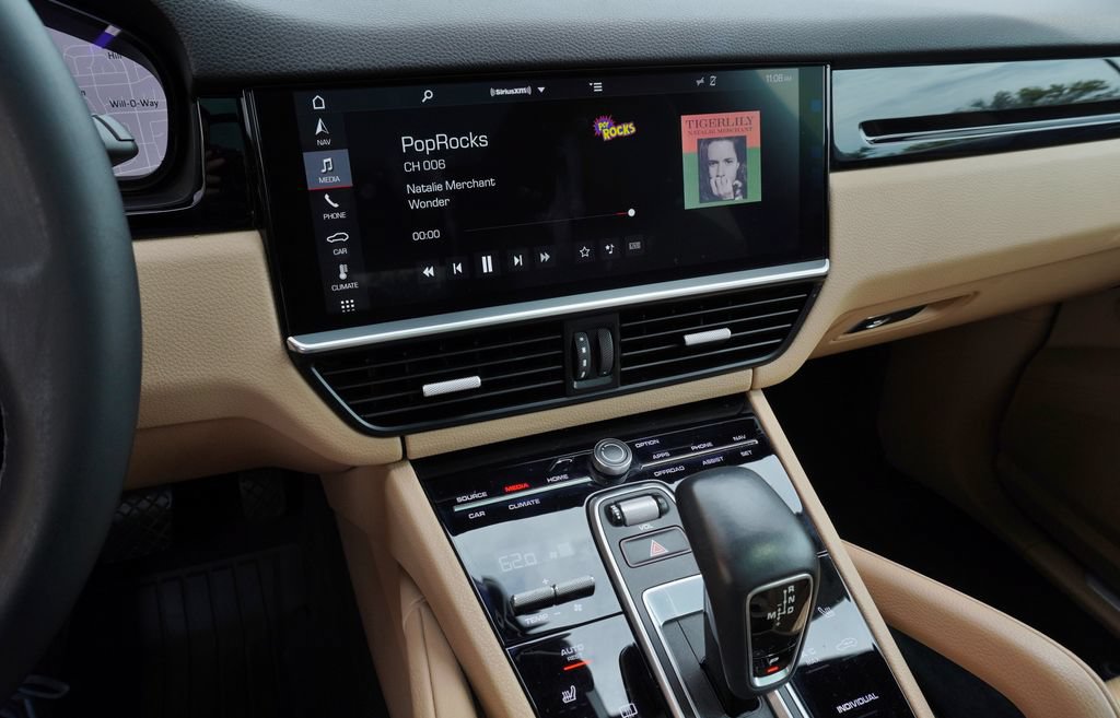 Used 2019 Porsche Cayenne AWD/4WD image 17