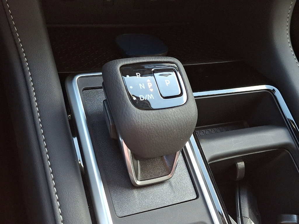 New 2026 Nissan Pathfinder SL AWD/4WD image 7