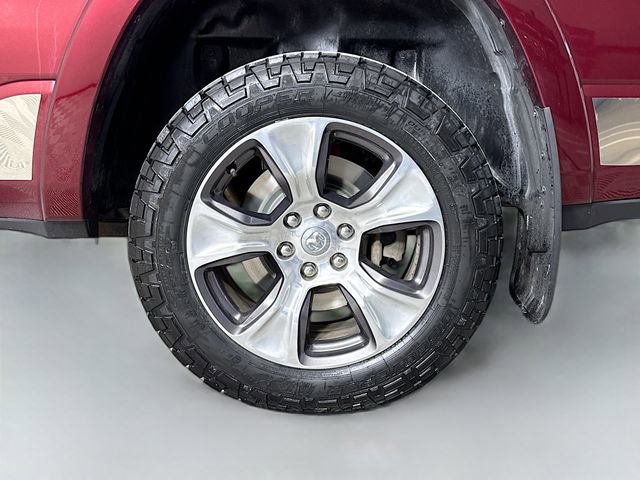 Used 2019 RAM 1500 Laramie image 31