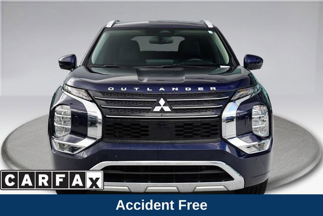 Used 2022 Mitsubishi Outlander SEL image 2