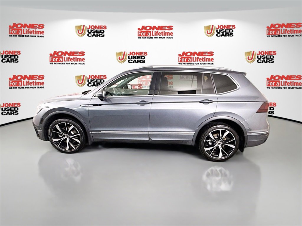 Used 2024 Volkswagen Tiguan SEL R-Line image 16
