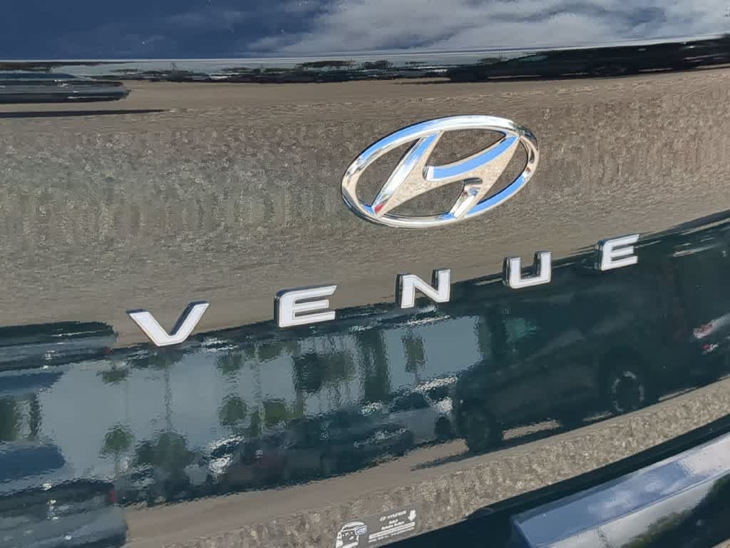 New 2026 Hyundai Venue SE FWD image 14
