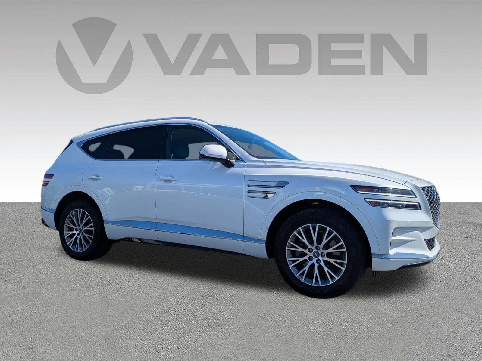 Used 2024 Genesis GV80 2.5T image 3