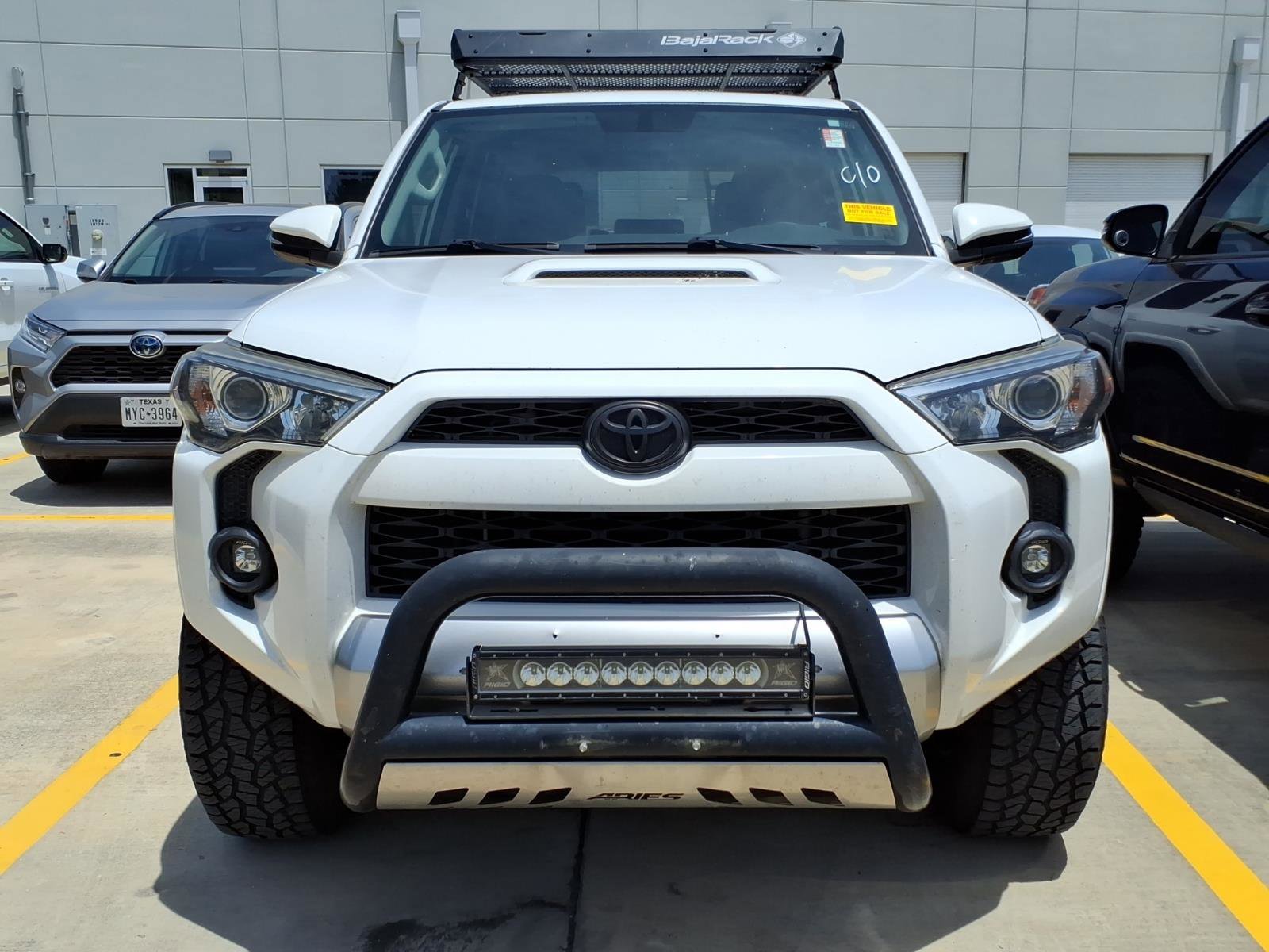 Used 2018 Toyota 4Runner TRD Off-Road Premium AWD/4WD image 2