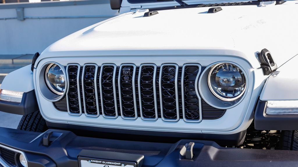 New 2026 Jeep Wrangler Unlimited Sahara AWD/4WD image 6