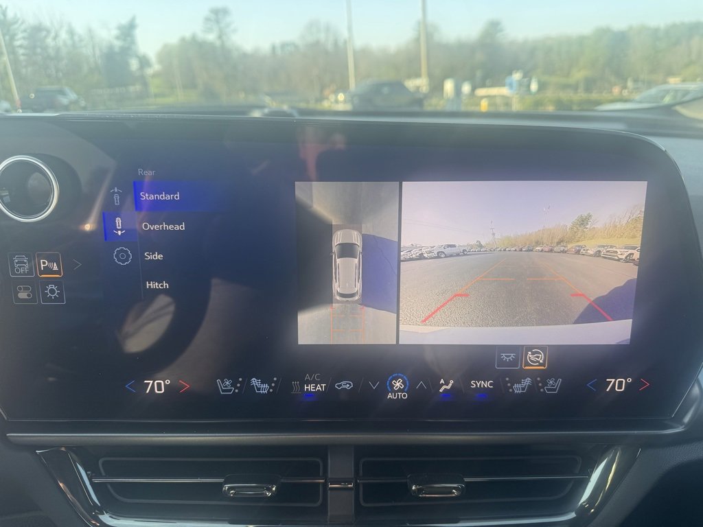 Used 2024 Chevrolet Equinox EV RS w/ Active Safety Package 3 image 8