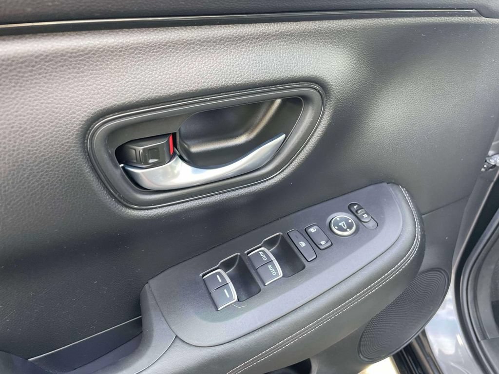 Used 2024 Honda HR-V EX-L image 18