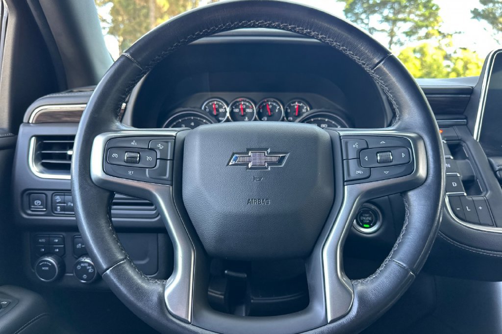 Used 2021 Chevrolet Suburban Z71 AWD/4WD image 31