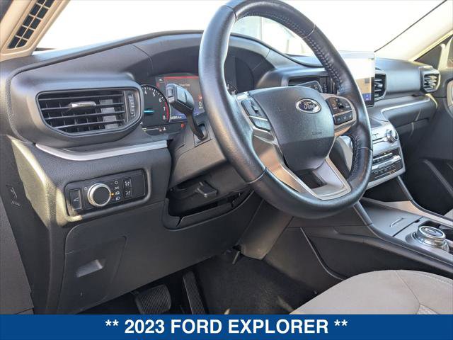 Certified 2023 Ford Explorer XLT RWD image 12