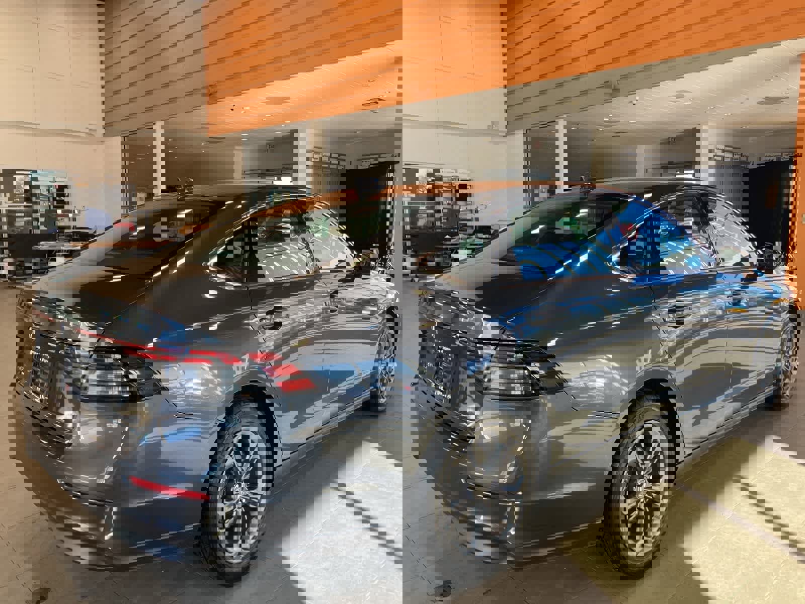 Used 2023 Honda Accord EX image 5