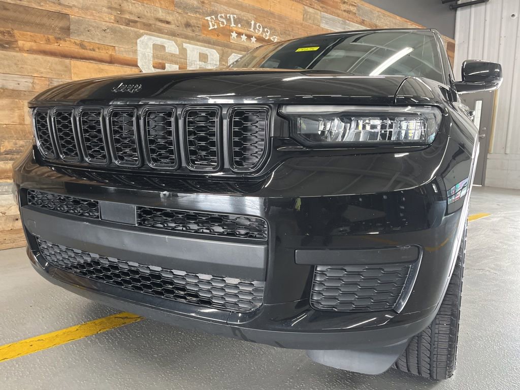 Used 2022 Jeep Grand Cherokee L Laredo image 10