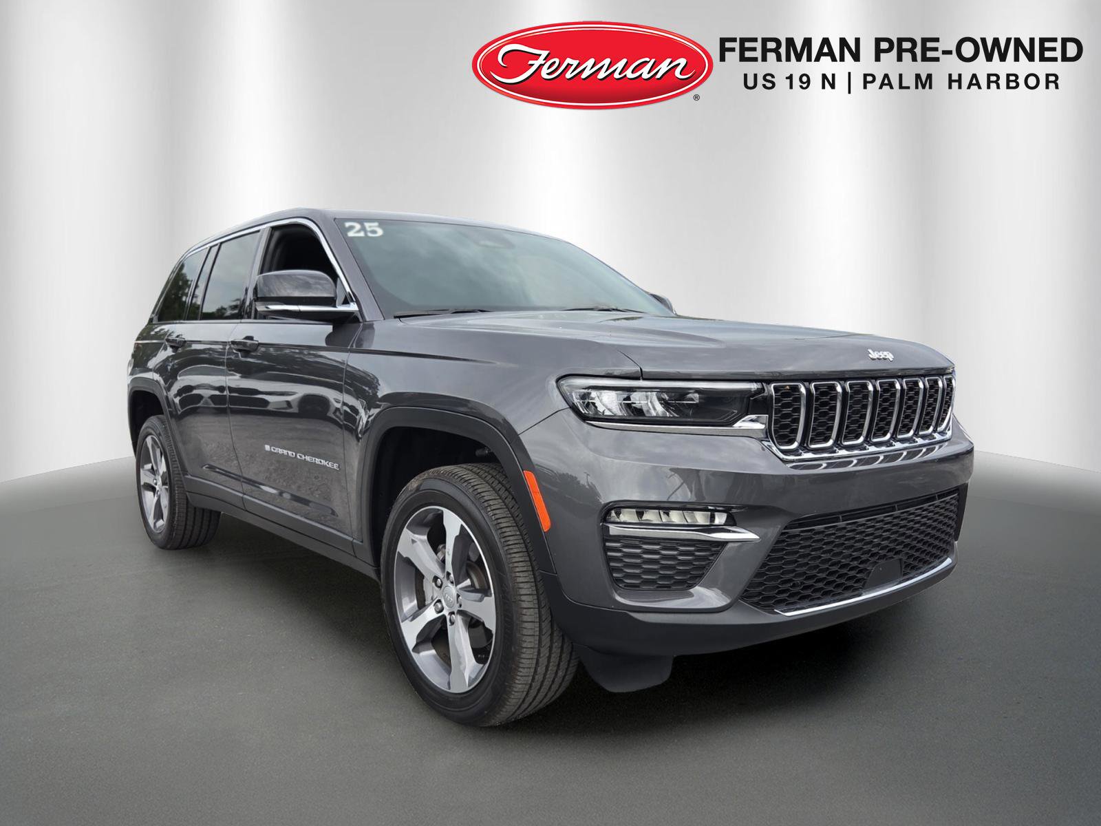 Used 2025 Jeep Grand Cherokee Limited AWD/4WD image 1