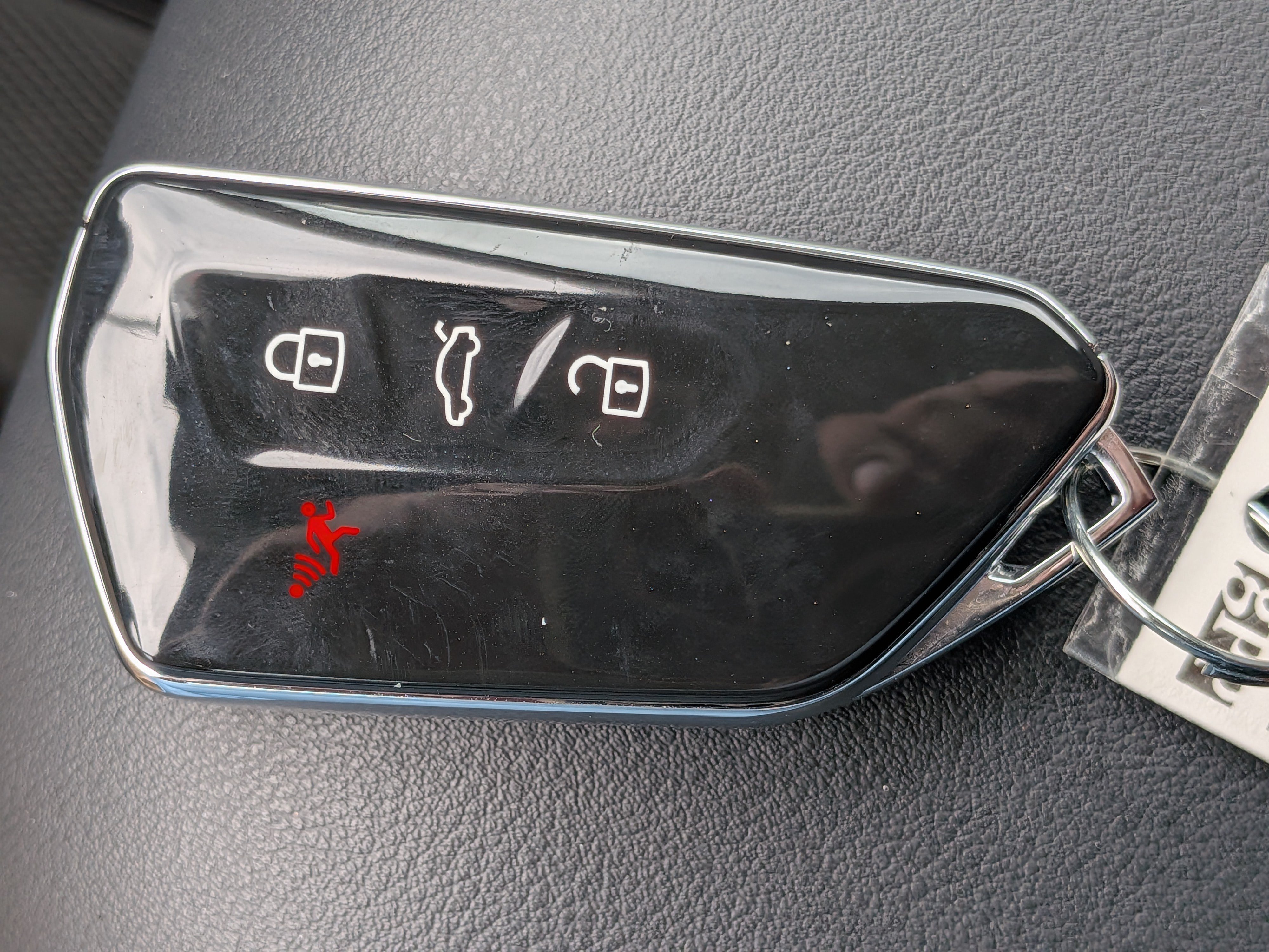 Used 2026 Volkswagen Tiguan S FWD image 27