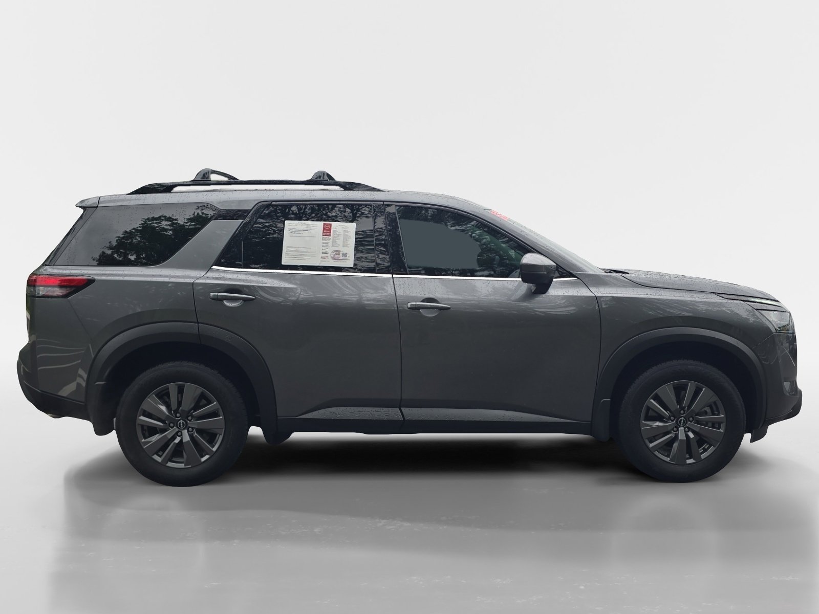 Used 2025 Nissan Pathfinder SV w/ SV Premium Package FWD image 6
