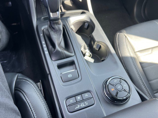 New 2025 Ford Ranger Lariat w/ FX4 Off-Road Package image 13
