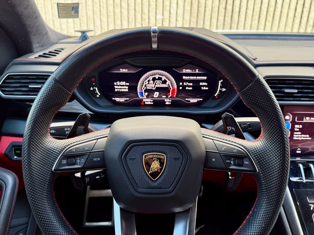 Used 2021 Lamborghini Urus image 29