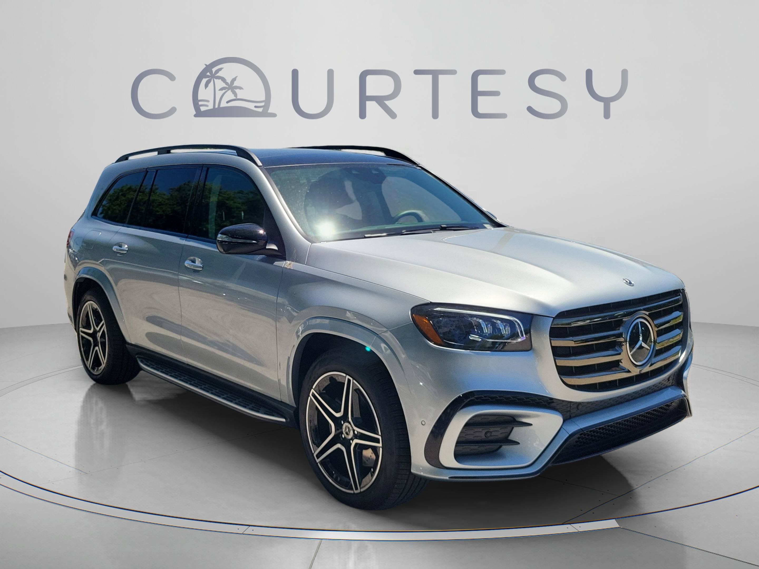Certified 2026 Mercedes-Benz GLS 450 4MATIC image 4