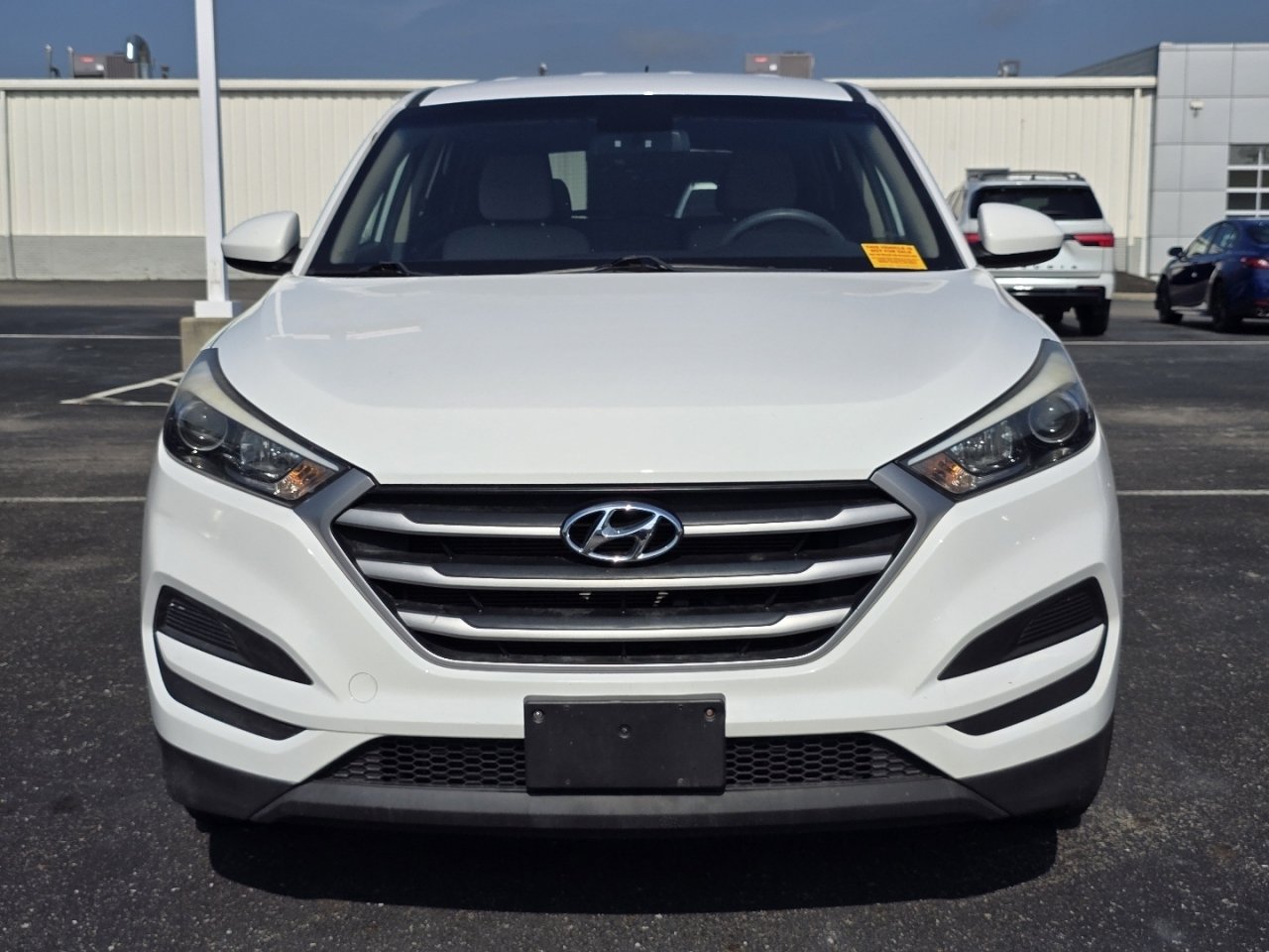 Used 2018 Hyundai Tucson SE w/ Cargo Package AWD/4WD image 2