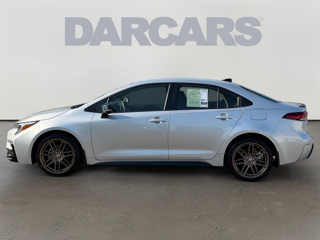 Used 2024 Toyota Corolla SE w/ Convenience Package FWD image 4