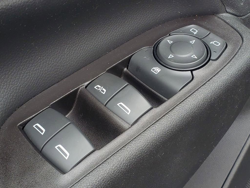 Used 2019 Chevrolet Equinox LT w/ Driver Convenience Package image 17