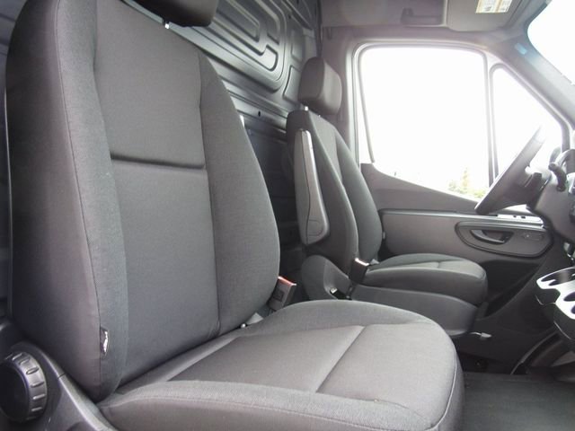 New 2025 Mercedes-Benz Sprinter 2500 image 17