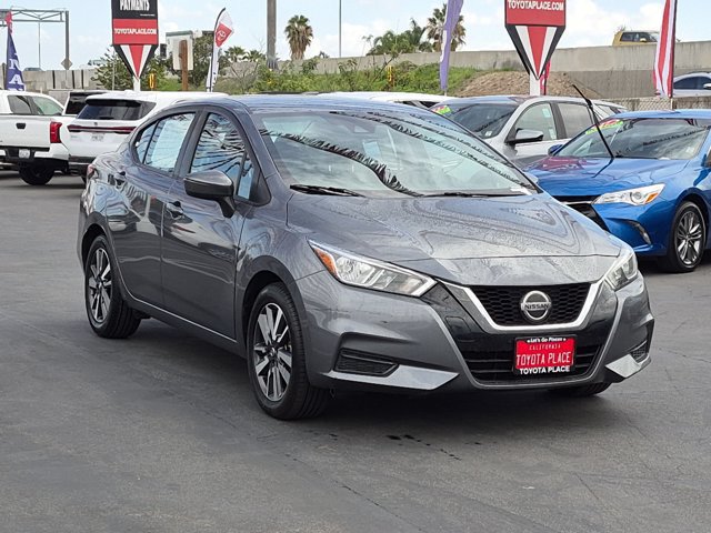 Used 2021 Nissan Versa SV FWD image 3