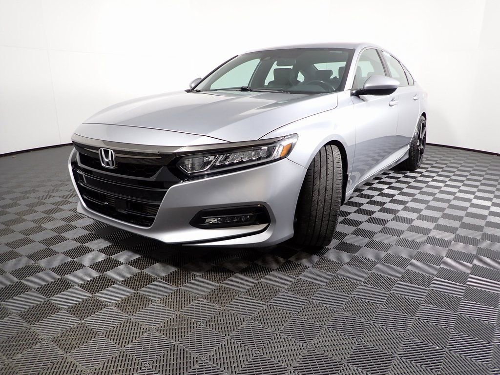 Used 2020 Honda Accord Sport image 2