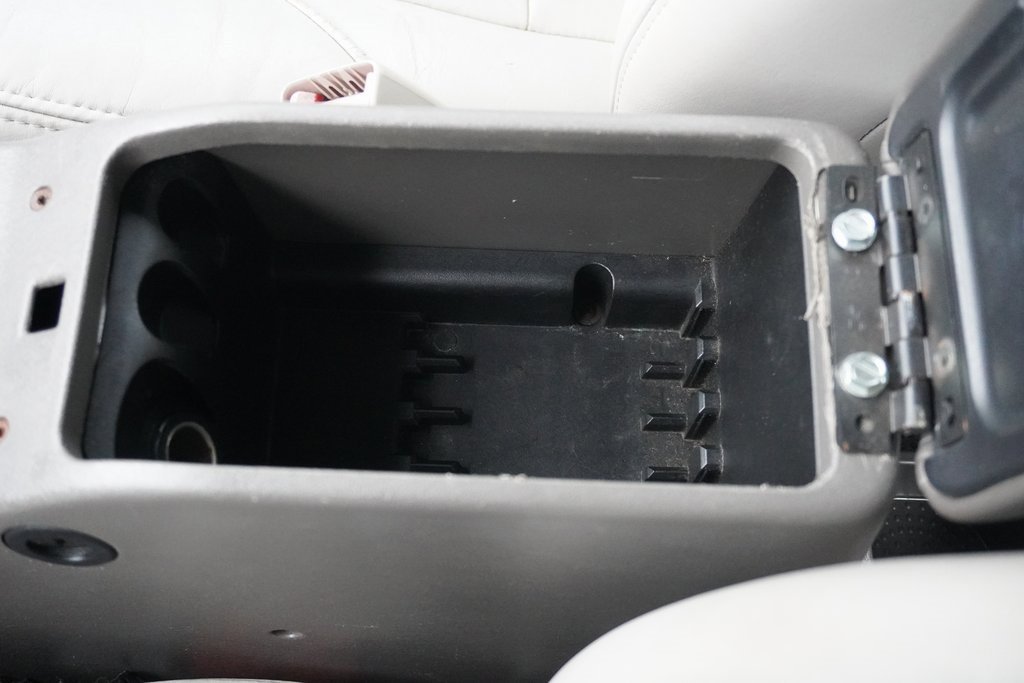 Used 2005 Chrysler Sebring Limited w/ Electronics Convenience Group image 10