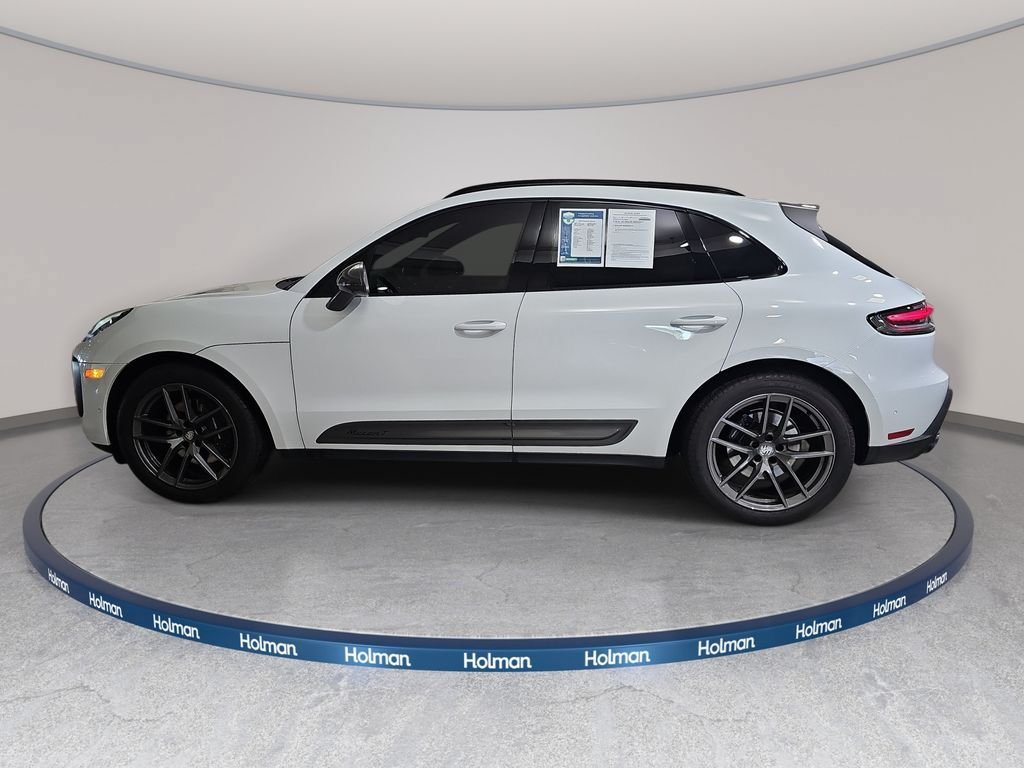 Used 2024 Porsche Macan Turbo AWD/4WD image 9
