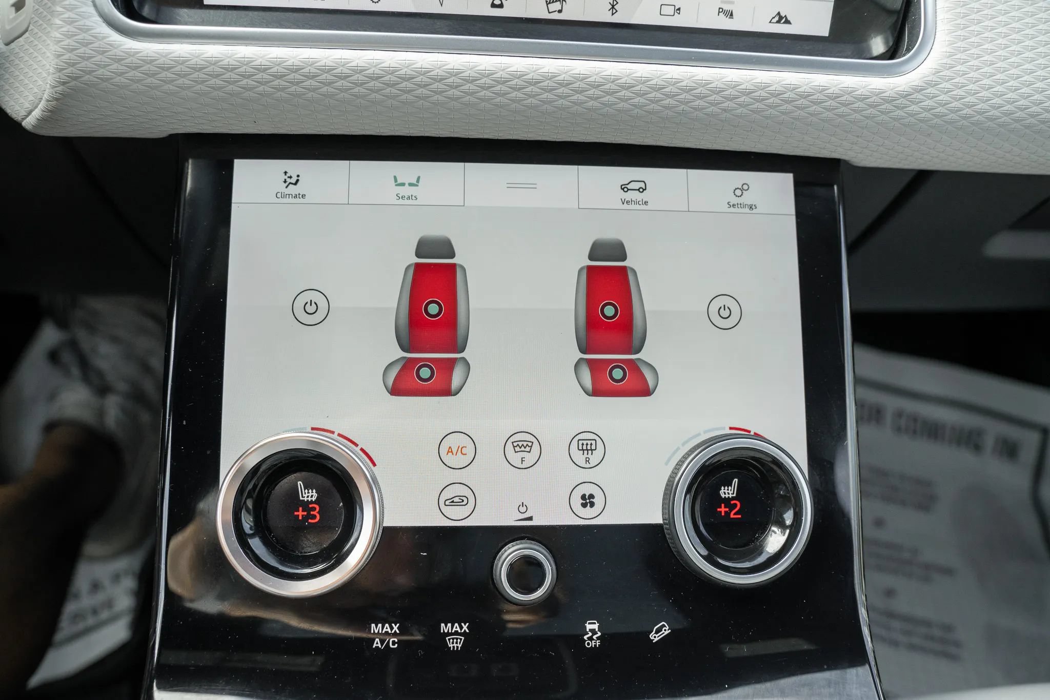 Used 2020 Land Rover Range Rover Velar R-Dynamic S AWD/4WD image 30