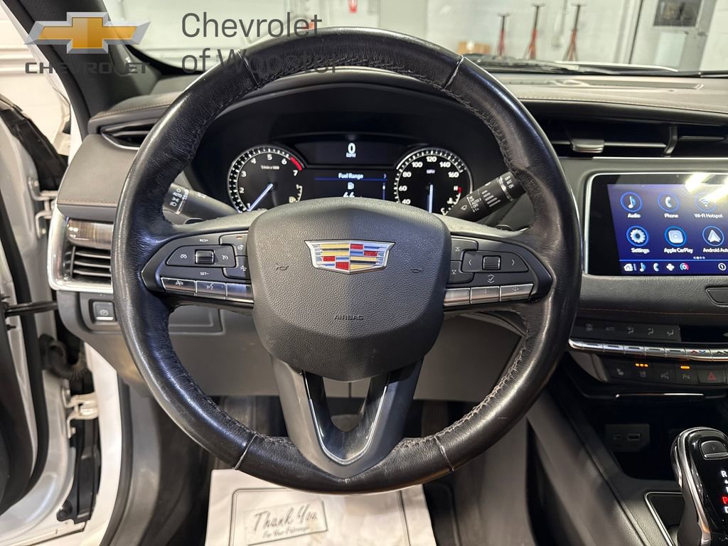 Used 2020 Cadillac XT4 Premium Luxury w/ Enhanced Visibility Package image 3