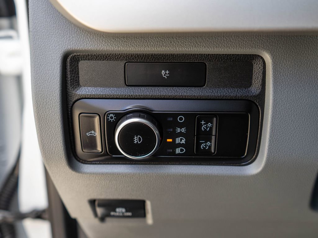 Used 2023 Ford F450 XLT w/ FX4 Off-Road Package AWD/4WD image 17