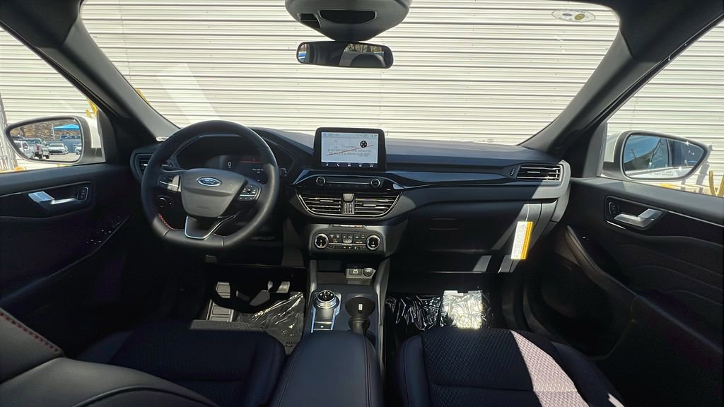 New 2025 Ford Escape ST-Line Select image 13