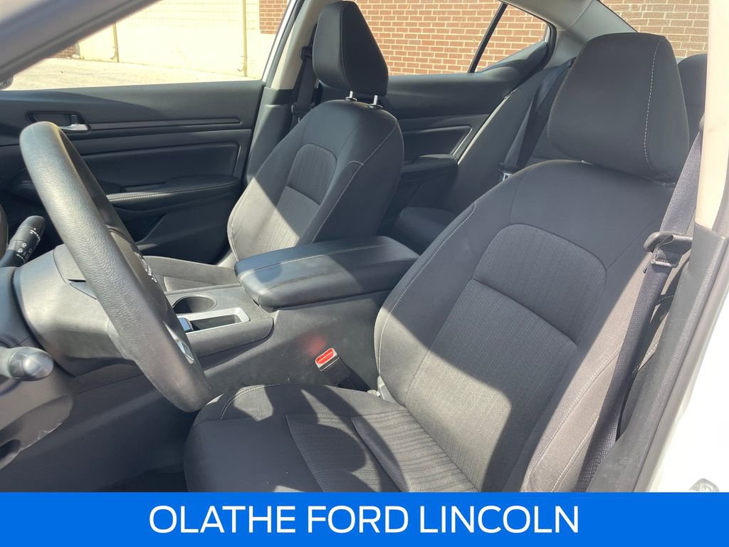 Used 2025 Nissan Altima 2.5 SV image 18