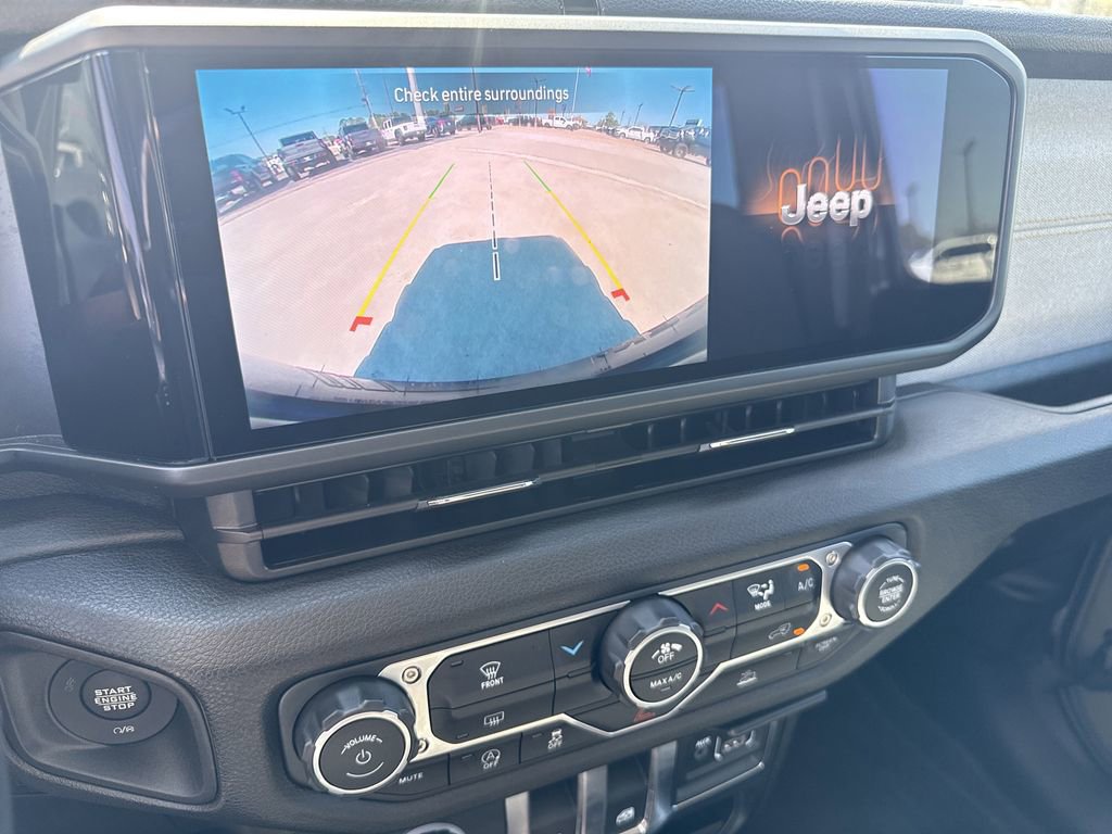 Used 2025 Jeep Wrangler Sport image 21