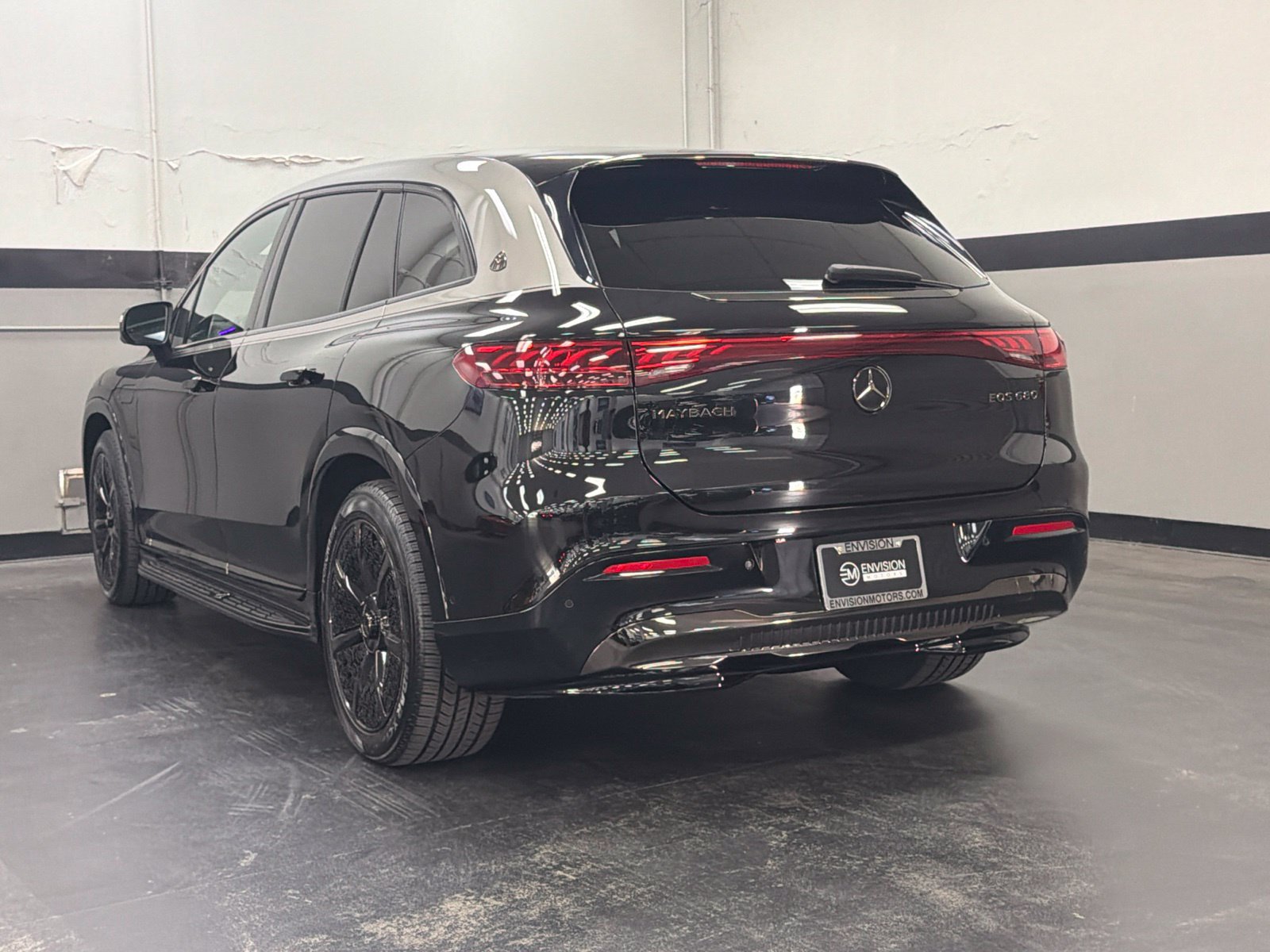 Used 2024 Mercedes-Benz Maybach EQS 680 4MATIC image 10
