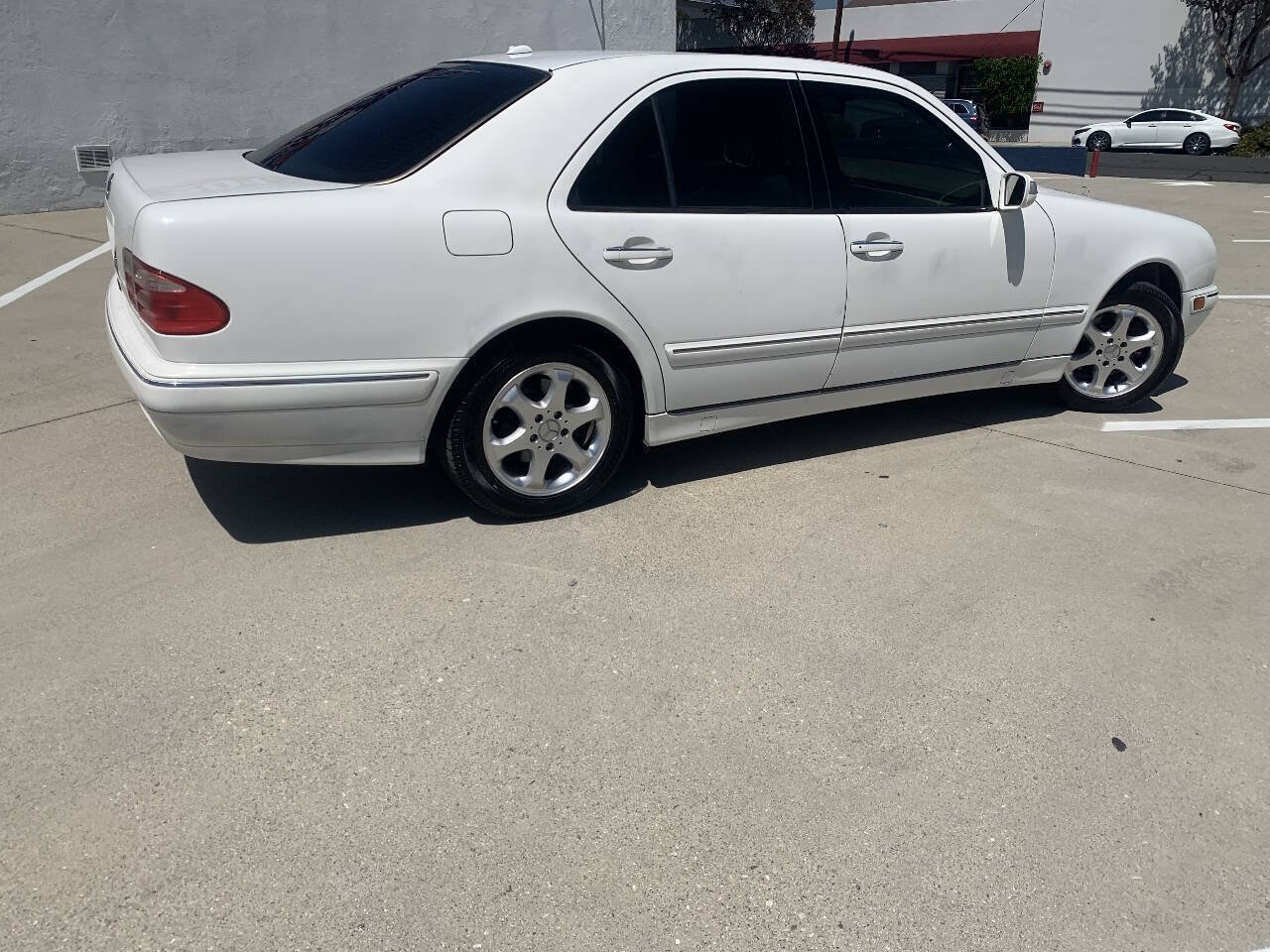 Used 2002 Mercedes-Benz E 320 Sedan image 7