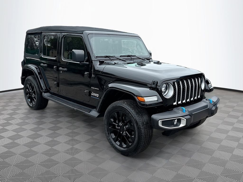 Used 2023 Jeep Wrangler Unlimited Sahara w/ Cold Weather Group image 4