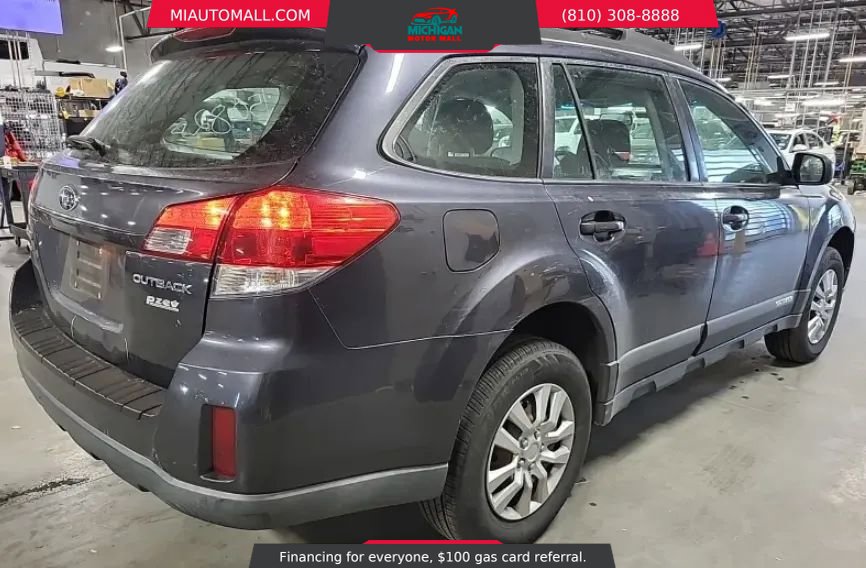 Used 2011 Subaru Outback 2.5i image 4